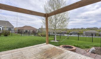 12135 Elmwood Dr, Bennington, NE 68007