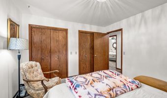 3811 CLIFF St, Wisconsin Rapids, WI 54494