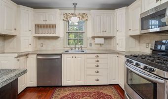 8 Jodi Dr, Belmont, NH 03220