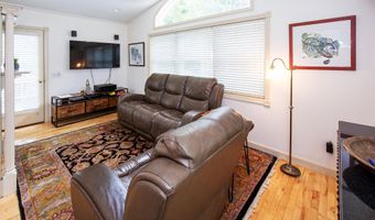 18 Glen Mary Rd, Bar Harbor, ME 04609