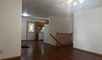 530 S 5th St, Akron, IA 51001