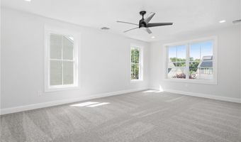 52 Governor St, Cumberland, RI 02864