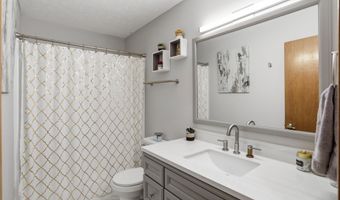 8612 Lockwood Pl, Indianapolis, IN 46217
