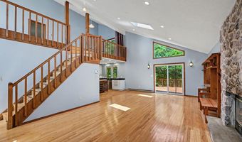 114 Claremont Dr, Albrightsville, PA 18210