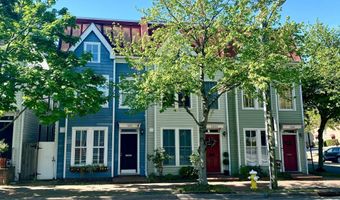 1320 PRINCESS St, Alexandria, VA 22314
