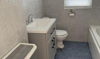 30 NEWARK BAY Ct #2, Bayonne, NJ 07002