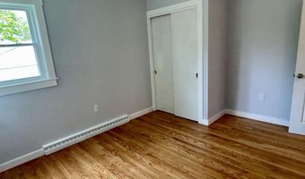 10 Crawford Dr, Bath, ME 04530