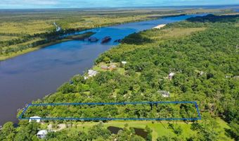 137 Cedar Oaks Ln, Apalachicola, FL 32320