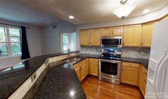 1408 Fox Pointe Cir, Ann Arbor, MI 48108
