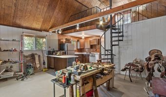 9 11 Red Fox Dr, Cascade, ID 83611