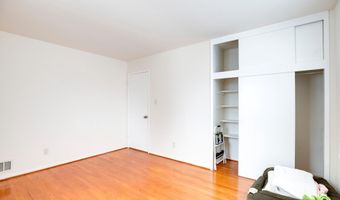 7108 LANIER St, Annandale, VA 22003