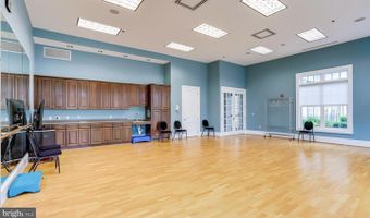 44256 PANTHER RIDGE Dr, Ashburn, VA 20147