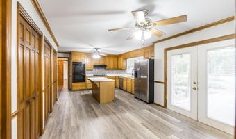 1404 Beaver Oaks Dr, Macon, GA 31220