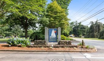 2 Seal Island Rd, Bristol, RI 02809