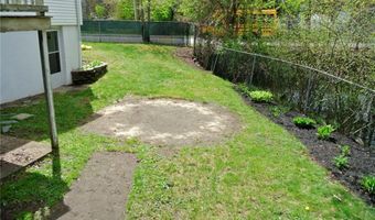 4 Eden Park Dr, Cranston, RI 02910