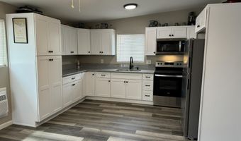 33450 S RIVER BEND Rd, Black Canyon City, AZ 85324