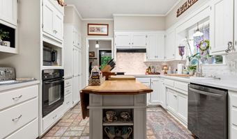 1502 Millcreek Dr, Arkadelphia, AR 71923