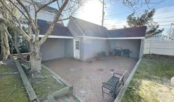 198 40th St, Avalon, NJ 08202