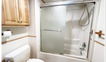 6648 Chippewa Dr, Bonners Ferry, ID 83805
