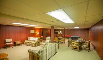 408 S Hall St 8, Algona, IA 50511