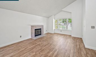 2817 Mayflower Dr, Antioch, CA 94531