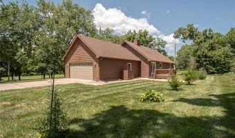 918 King St, Baldwin City, KS 66006