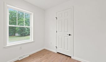 28 Cottage Pl, Ashland, NH 03217