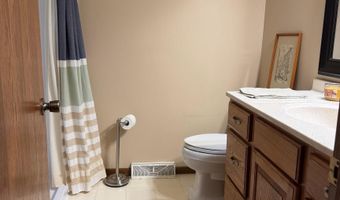 732 N Wooster St, Algona, IA 50511