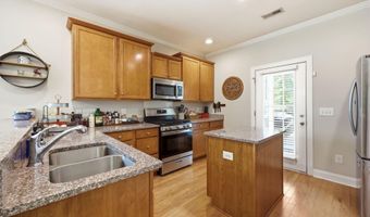 105 Moultrie Ln, Aberdeen, NC 28315