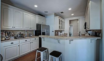 243 E Pinebrook Dr, Brandon, MS 39047