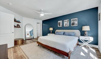1009 Country Glen Ct, Apex, NC 27502