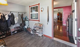 214 6Th Ave E, Albia, IA 52531