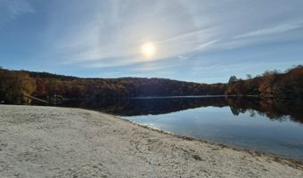 47 Lakeside Dr, Alloway, NJ 07461