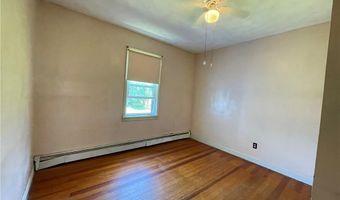 66 Sherry Ave, Bristol, RI 02809