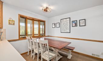 1251 TOMAHAWK Rd, Cheyenne, WY 82009