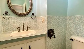 162 Keach Pond Dr, Glocester, RI 02814