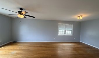 143 W 1ST St 2, Bayonne, NJ 07002