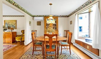 1581 N Forest Rd, Amherst, NY 14221