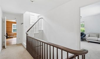 7 Nichols Ln 7, Hopkinton, RI 02832