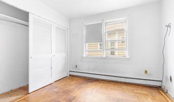42 E 40th St, Bayonne, NJ 07002
