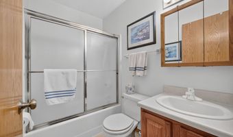 1299 Bentwood Ct, Altoona, IA 50009