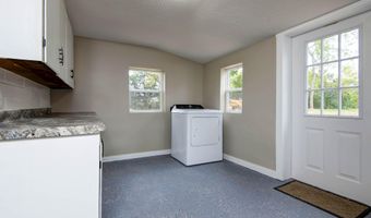 519 State Highway Jj, Aurora, MO 65605