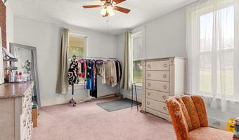 712 S MAIN St, Abingdon, IL 61410