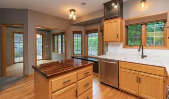 12997 Garvin Brook Ln, Apple Valley, MN 55124