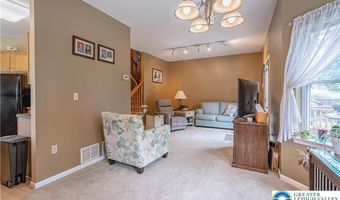 1276 Old Gate Rd, Allen, PA 18067
