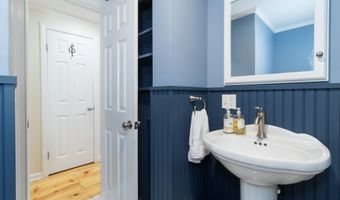 3 Clover Rd, Clinton, CT 06413