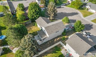 2375 Clover Ln, Blackfoot, ID 83221