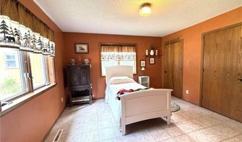 1032 Rainy Lake Rd NW, Backus, MN 56435