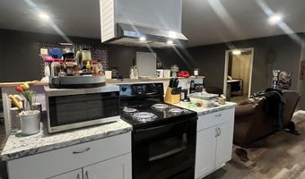 205 Sunshine Ln, Batesville, AR 72501