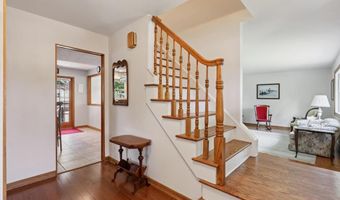 8 COATES Rd, Allentown, NJ 08501